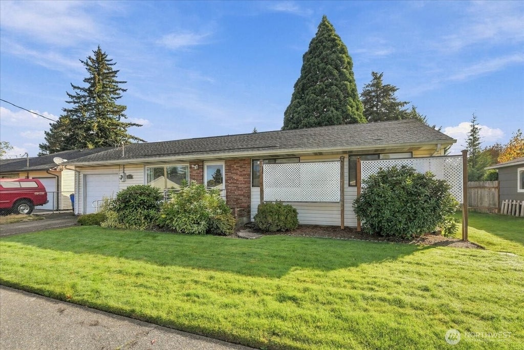 Photo of 2105 General Anderson Avenue, Vancouver, WA 98661 (MLS # 2593751)