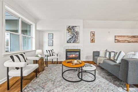 Photo of 4722 12th Avenue NE #203, Seattle, WA 98105 (MLS # 2440267)