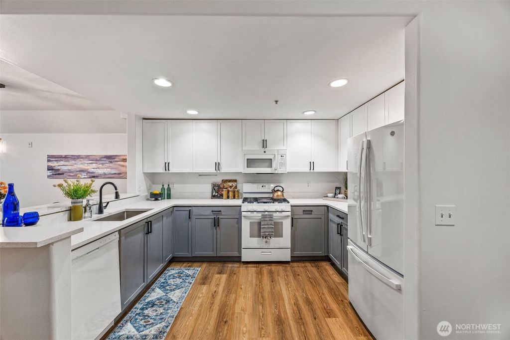 Photo of 4722 12th Avenue NE #203, Seattle, WA 98105 (MLS # 2440267)