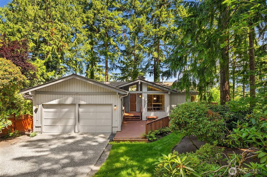 Photo of 18920 NE 20th Court, Redmond, WA 98052 (MLS # 2412970)