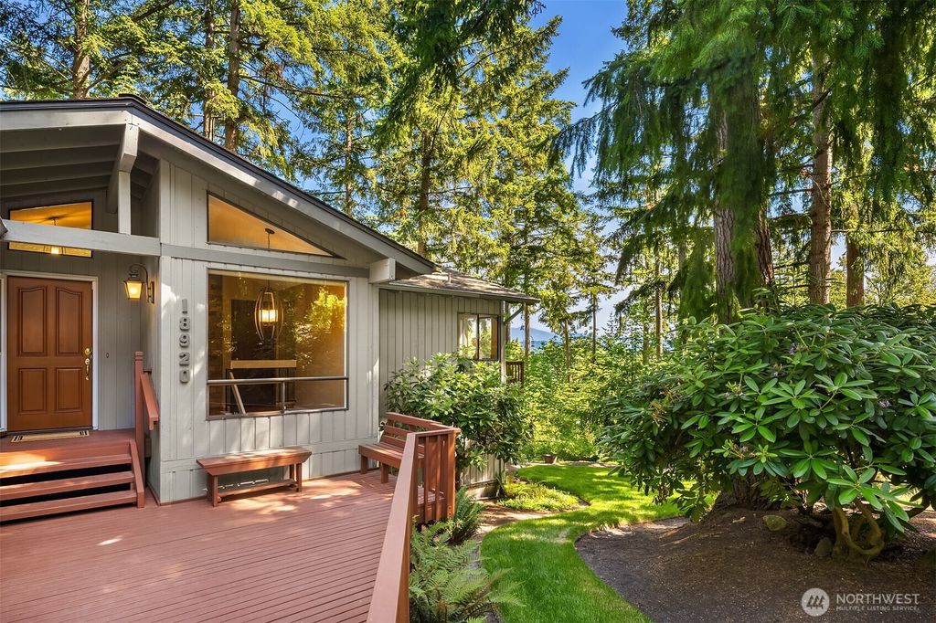 Photo of 18920 NE 20th Court, Redmond, WA 98052 (MLS # 2412970)