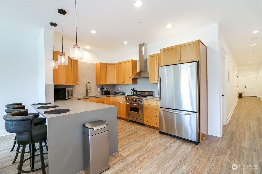 Photo of 2920 Eastlake Avenue E #308, Seattle, WA 98102 (MLS # 2190590)