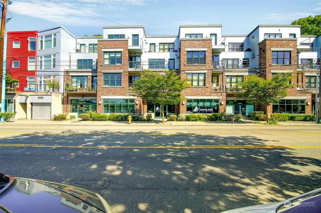 Photo of 2920 Eastlake Avenue E #308, Seattle, WA 98102 (MLS # 2190590)