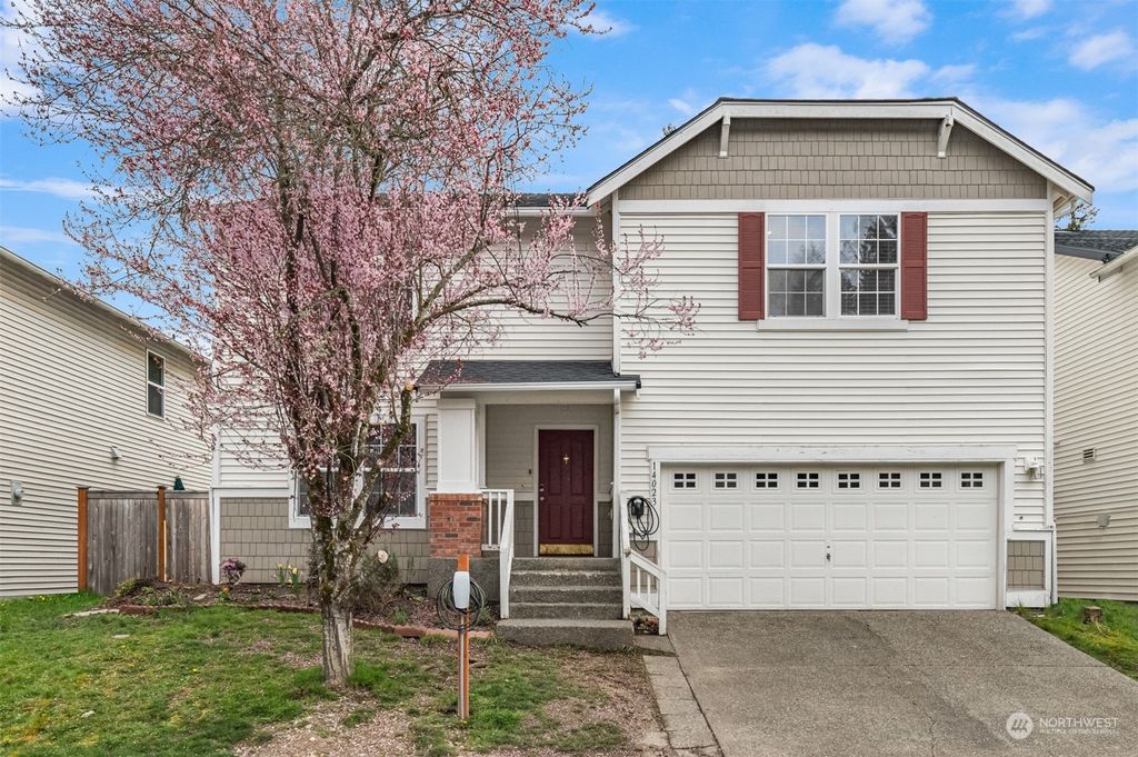 Photo of 14023 284th Circle NE, Duvall, WA 98019 (MLS # 2214526)