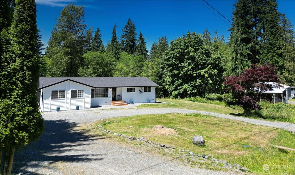 Photo of 2204 163rd Drive SE, Snohomish, WA 98290 (MLS # 2134924)