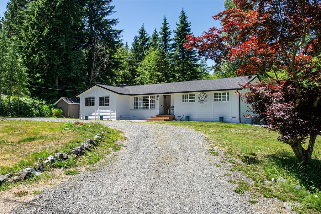 Photo of 2204 163rd Drive SE, Snohomish, WA 98290 (MLS # 2134924)