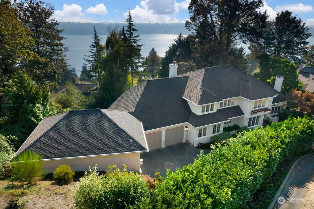 Photo of 7947 Lake View Lane, Mercer Island, WA 98040 (MLS # 2041196)