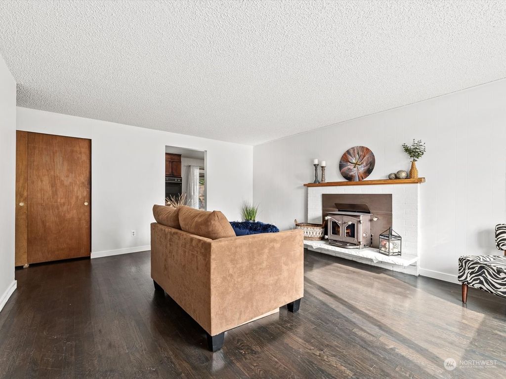 Photo of 4232 S 290th Street, Auburn, WA 98001 (MLS # 2009558)