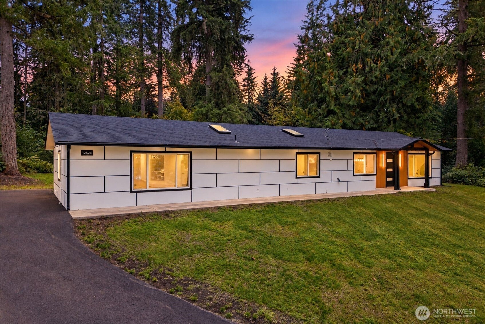 12528 Odell Road NE