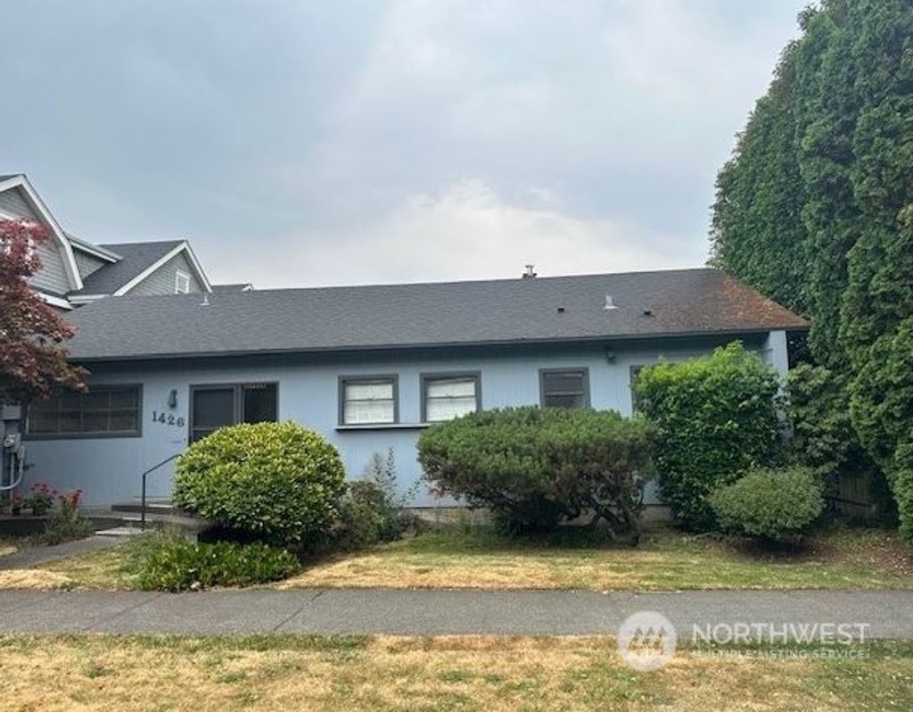 Photo of 1426 McGilvra Boulevard E, Seattle, WA 98112 (MLS # 2300561)