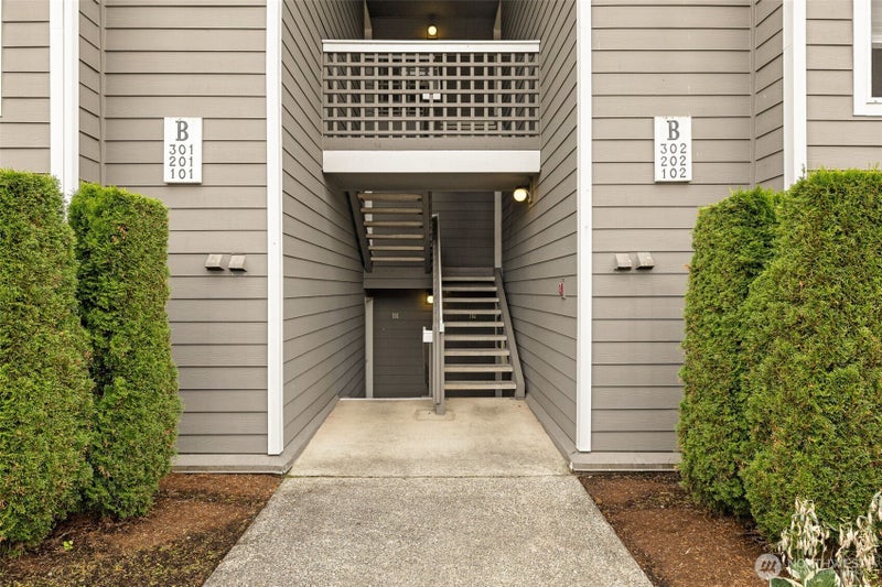 12515 109th Court NE B202