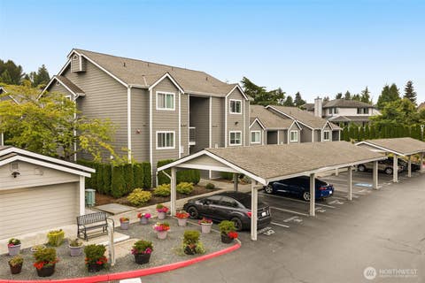 Photo of 12515 109th Court NE #B202, Kirkland, WA 98034 (MLS # 2573394)