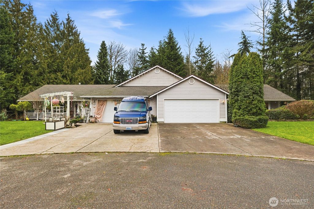 Photo of 13325 105th Avenue Ct E, Puyallup, WA 98374 (MLS # 2474728)