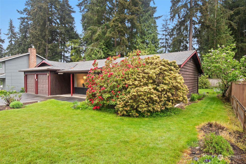 Photo of 5730 173rd Place SW, Lynnwood, WA 98037 (MLS # 2234687)