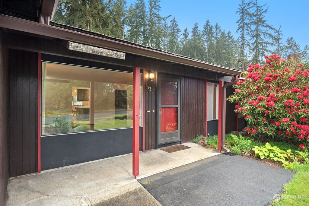 Photo of 5730 173rd Place SW, Lynnwood, WA 98037 (MLS # 2234687)