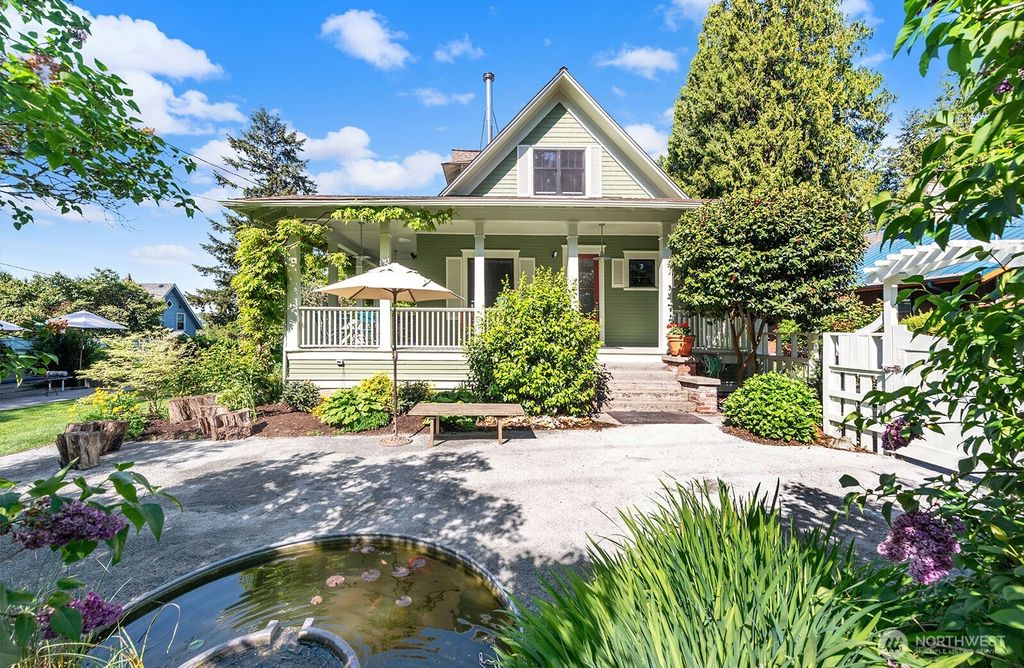 Photo of 7541 Seward Park Avenue S, Seattle, WA 98118 (MLS # 2518334)