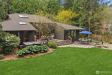 Photo of 3908 142nd Place NE, Bellevue, WA 98007 (MLS # 2523814)