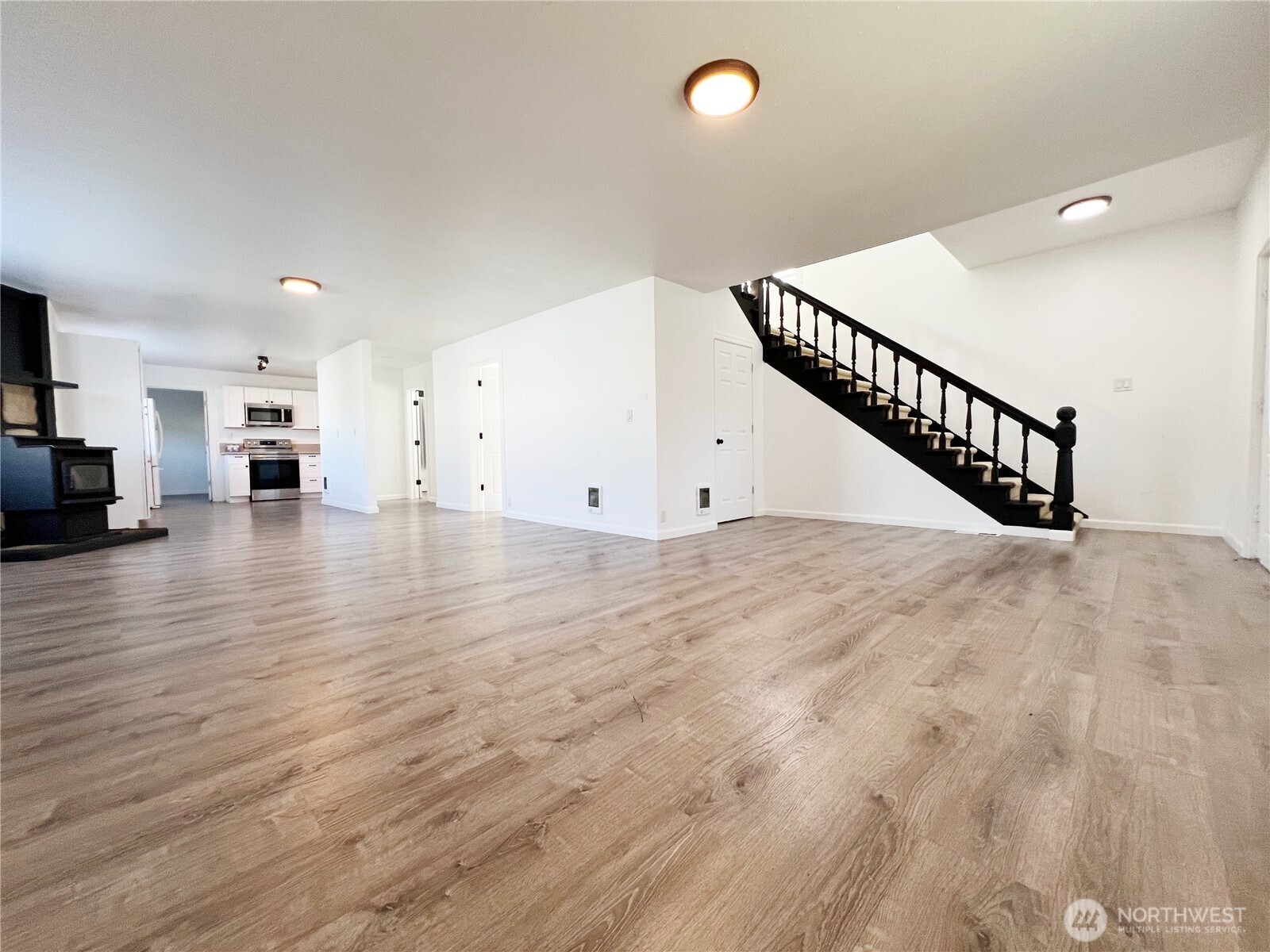 922 Eklund Ave