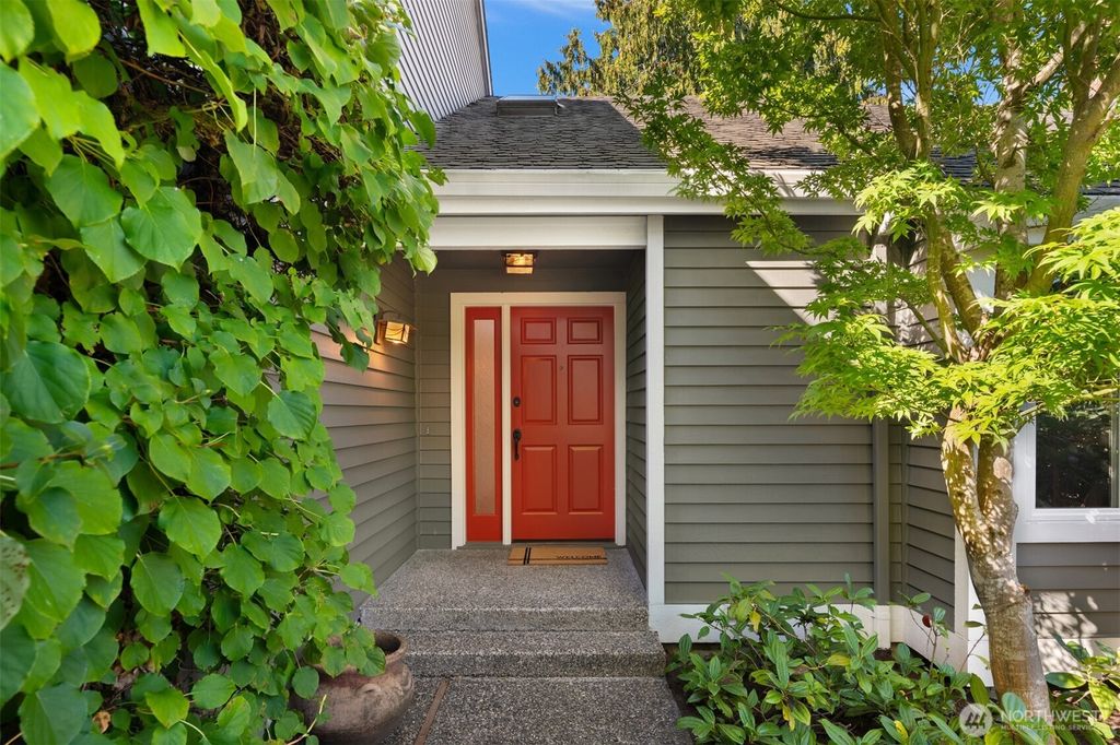 Photo of 15029 66th Court NE, Kenmore, WA 98028 (MLS # 2434245)