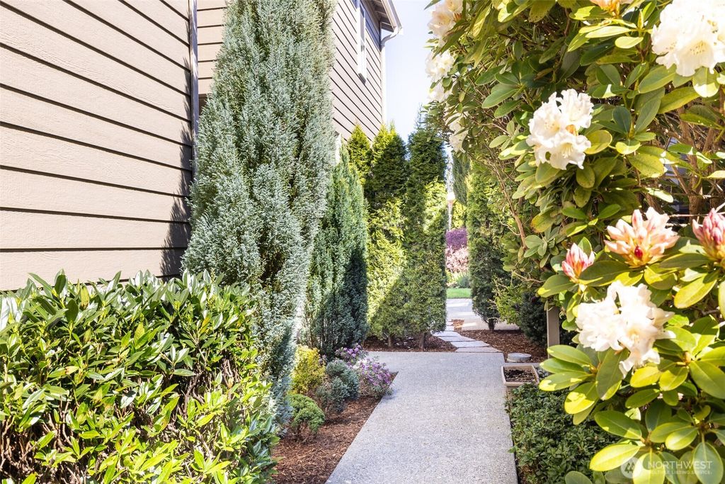 Photo of 805 W Main Street #C, Monroe, WA 98272 (MLS # 2402585)