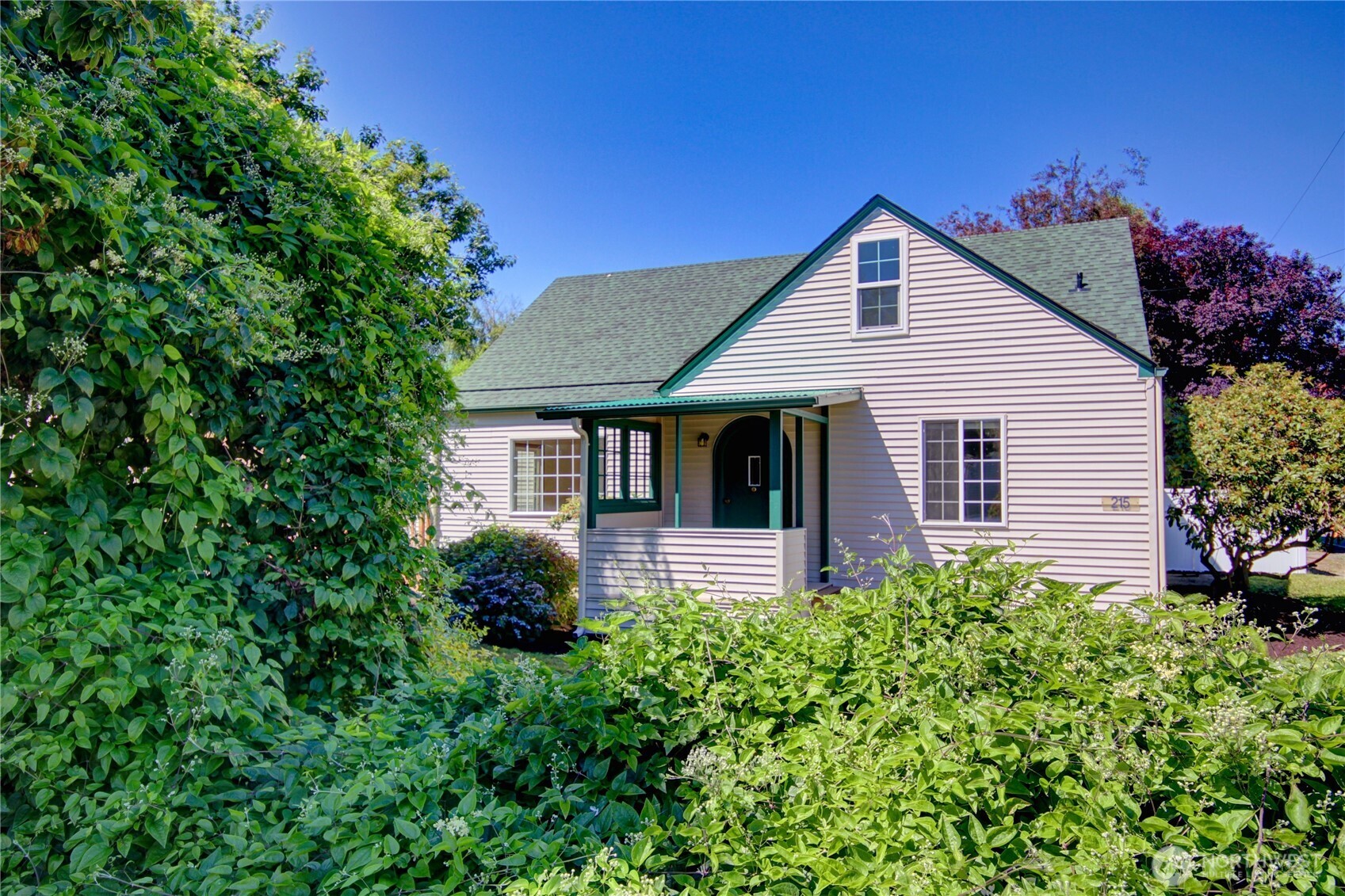 215 N 6th Street
