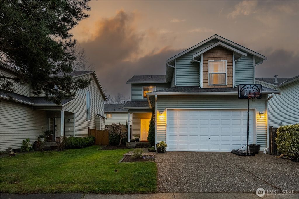 Photo of 10025 2nd Place SE, Lake Stevens, WA 98258 (MLS # 2483963)