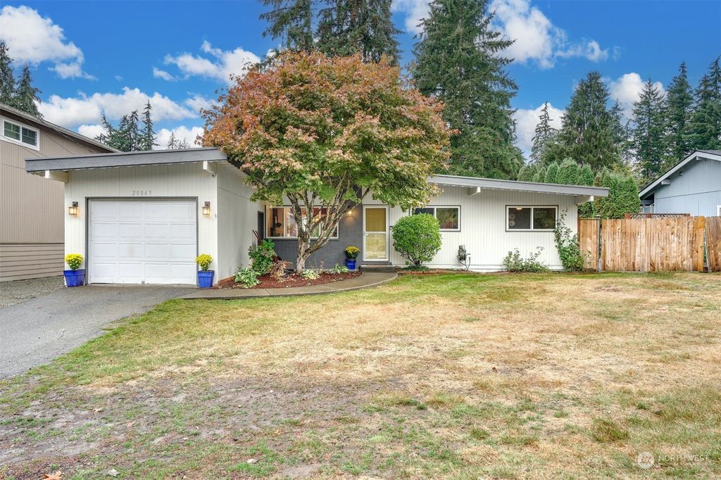 Photo of 20043 96th Avenue NE, Bothell, WA 98011 (MLS # 2011086)