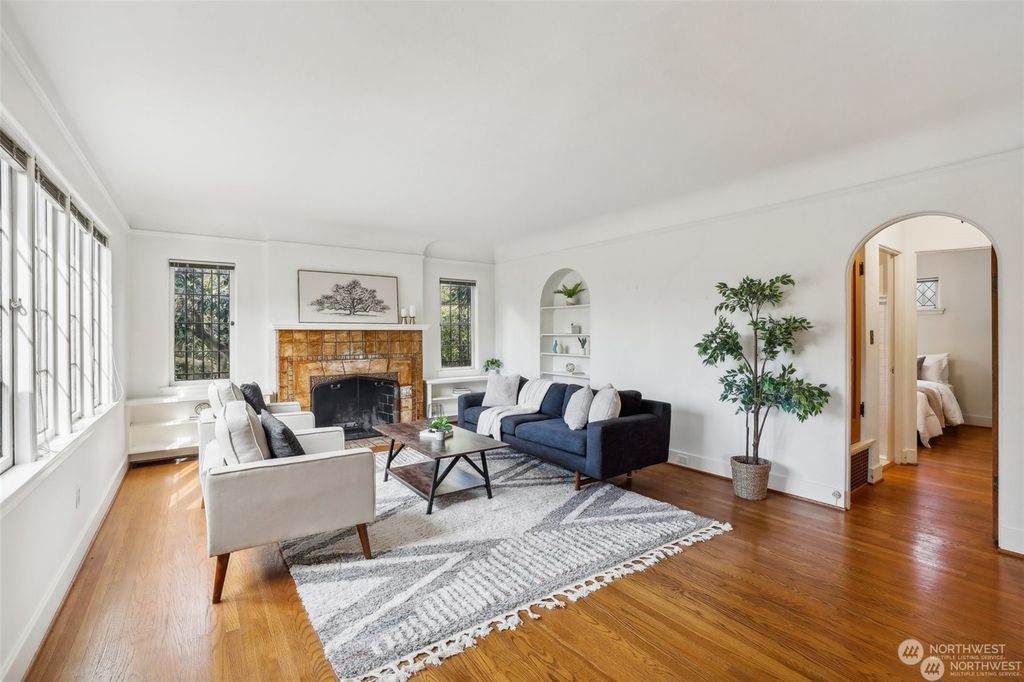 listing image 9360961582107391062