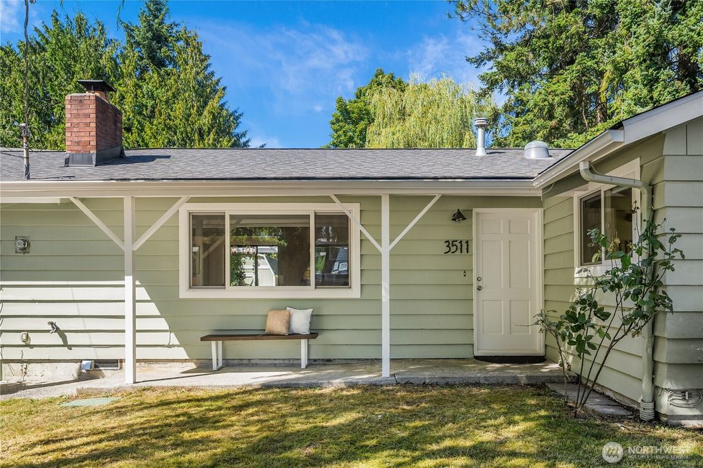 Photo of 3511 205th Place SW, Lynnwood, WA 98036 (MLS # 2419969)
