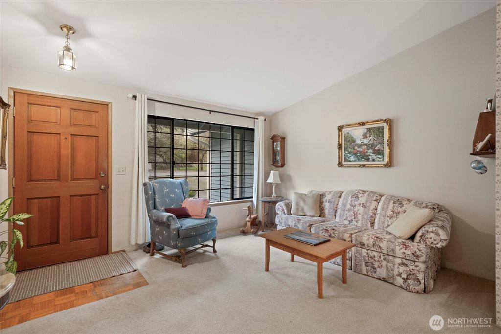 Photo of 22456 NE 18th Street, Sammamish, WA 98074 (MLS # 2508630)