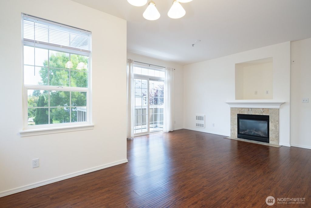 Photo of 1855 Trossachs Boulevard SE #205, Sammamish, WA 98075 (MLS # 2417417)