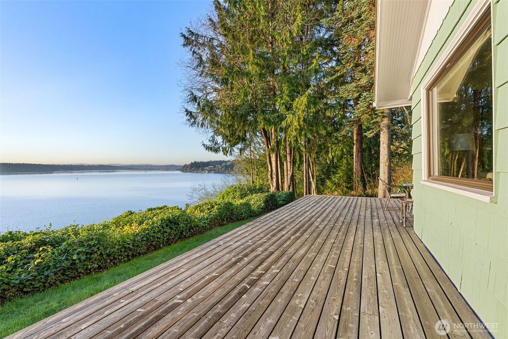 Photo of 2501 43rd Avenue NW, Olympia, WA 98502 (MLS # 2504696)