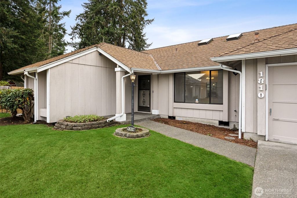 Photo of 1310 133rd Street S, Tacoma, WA 98444 (MLS # 2448701)