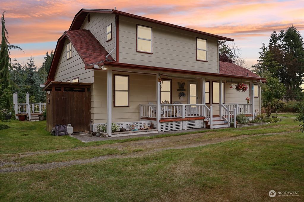Photo of 27124 35th Avenue NE, Arlington, WA 98223 (MLS # 2291116)