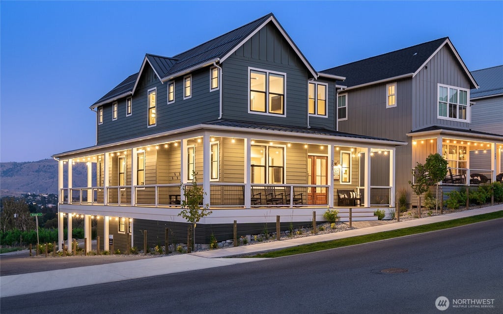 Photo of 201 Bluebell Lane, Chelan, WA 98816 (MLS # 2594166)