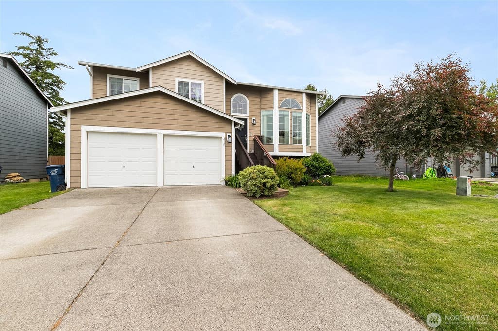 Photo of 412 Allison Way, Nooksack, WA 98276 (MLS # 2537609)