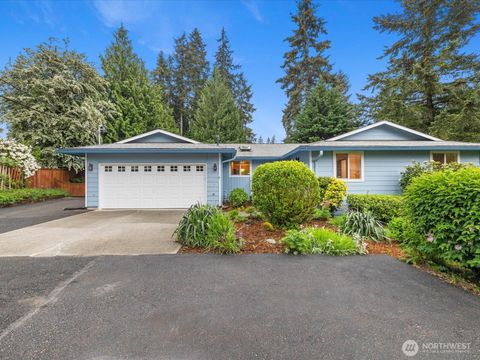 Photo of 2932 116th Street SE, Everett, WA 98208 (MLS # 2524045)