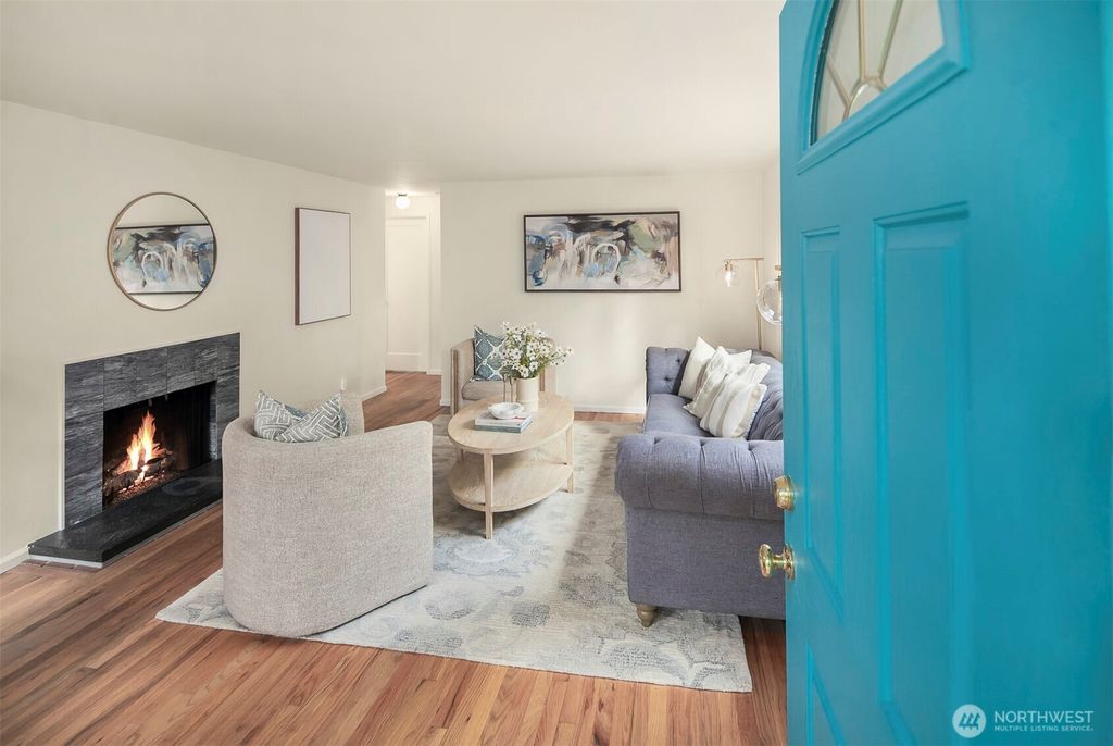 Photo of 7548 31st Avenue NE, Seattle, WA 98115 (MLS # 2360576)