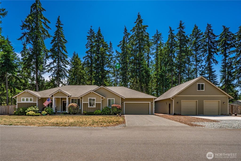 Photo of 9026 206th Street Ct E, Graham, WA 98338 (MLS # 2547655)