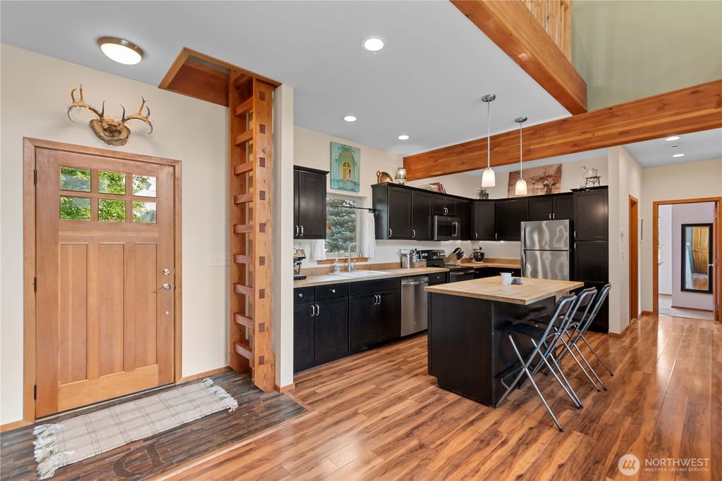 Photo of 12503 Shore Street, Leavenworth, WA 98826 (MLS # 2486794)