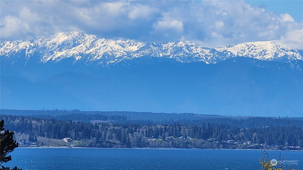 Photo of 2141 NW 201st Street, Shoreline, WA 98177 (MLS # 2049726)