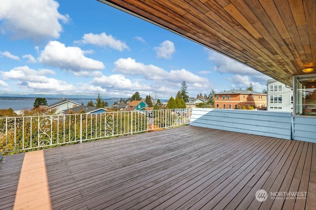 Photo of 2141 NW 201st Street, Shoreline, WA 98177 (MLS # 2049726)