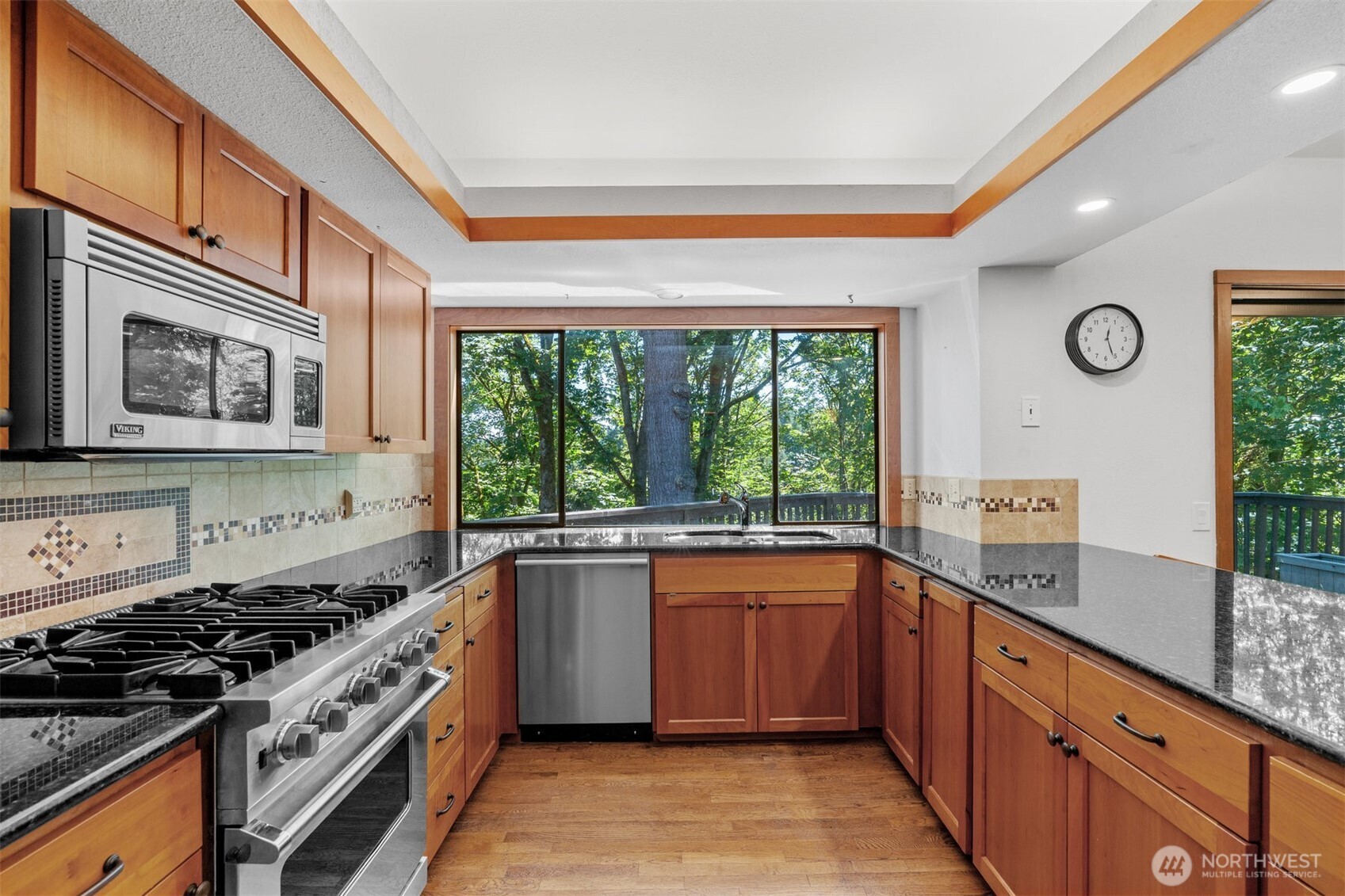 Bellevue, Washington 98006, United States, 3 Bedrooms Bedrooms, ,2 BathroomsBathrooms,Residential,Active,173296