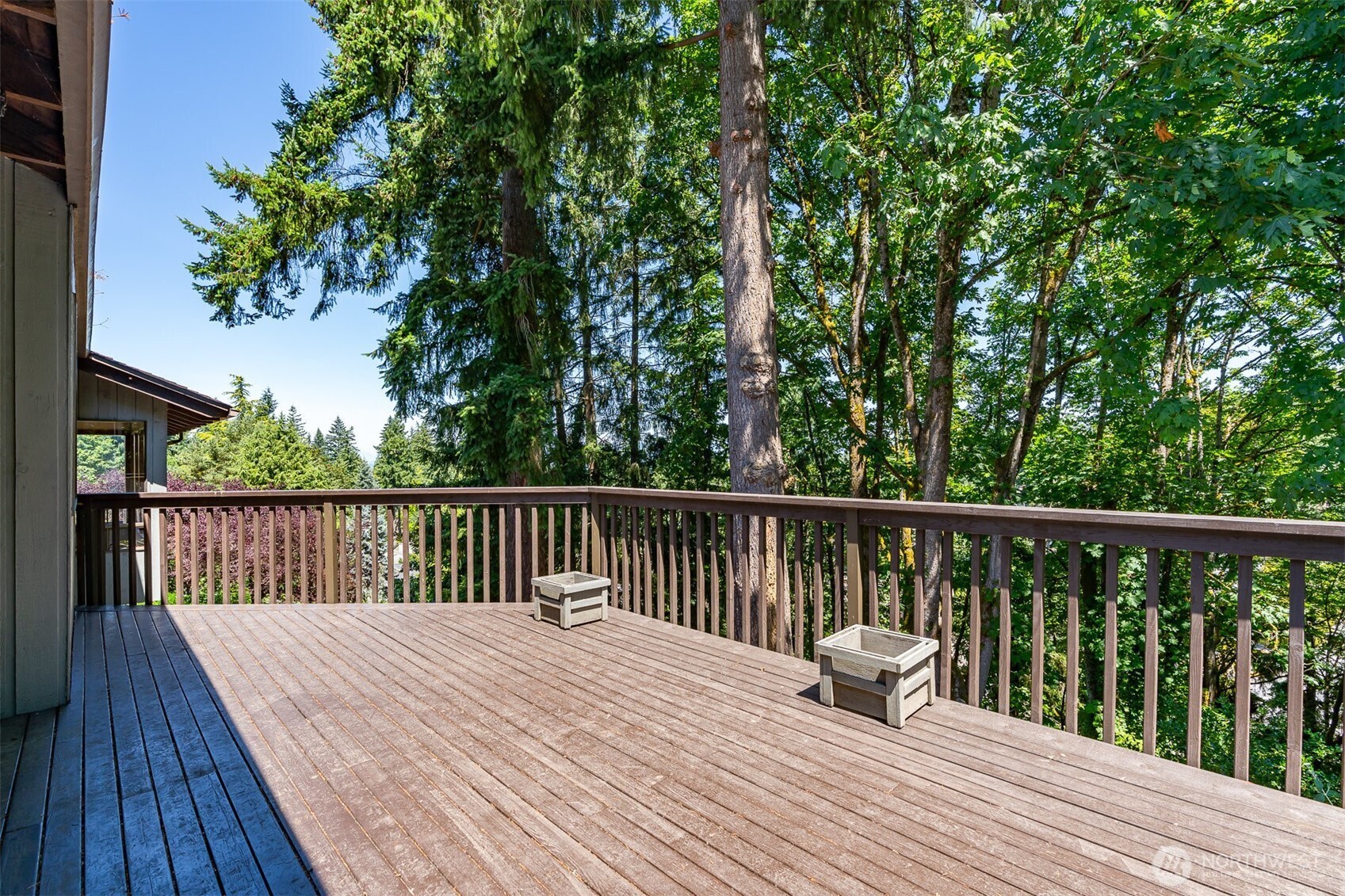 Bellevue, Washington 98006, United States, 3 Bedrooms Bedrooms, ,2 BathroomsBathrooms,Residential,Active,173296