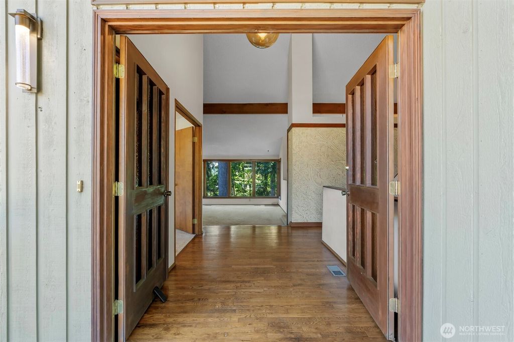 Photo of 4630 142nd Place SE, Bellevue, WA 98006 (MLS # 2408559)
