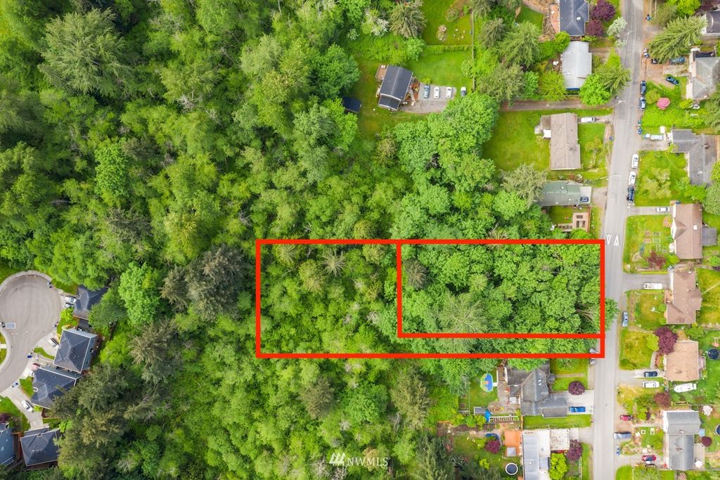 Photo of 15008 75th Avenue NE, Kenmore, WA 98028 (MLS # 1943102)
