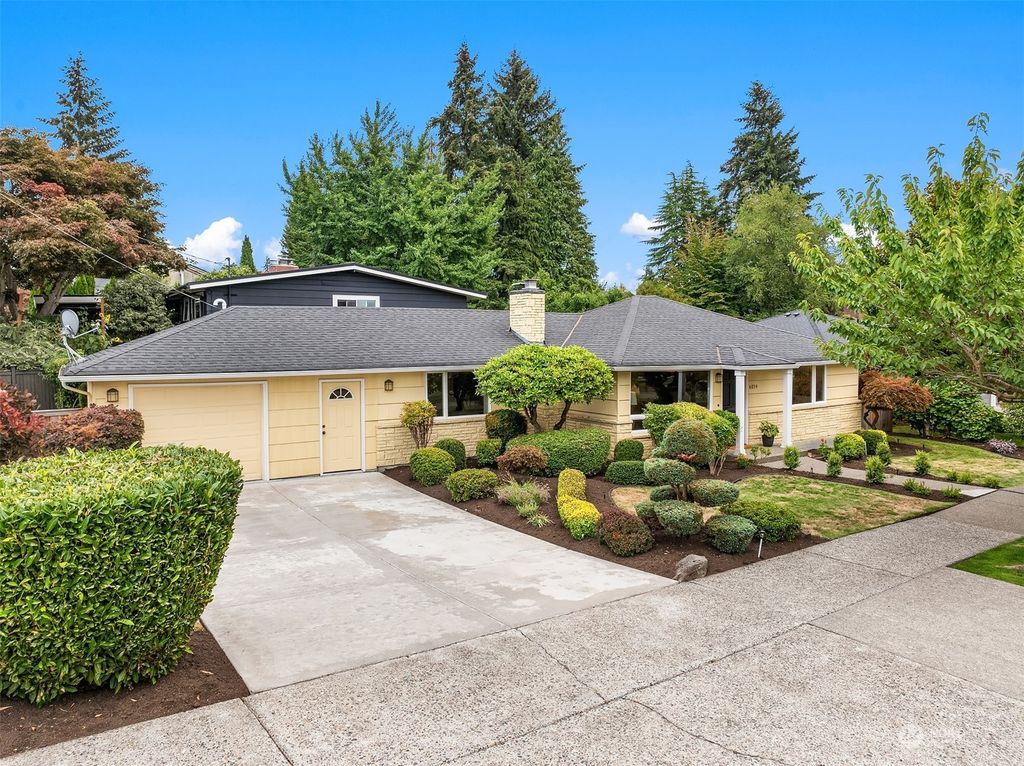 Photo of 6854 42nd Avenue NE, Seattle, WA 98115 (MLS # 2280411)