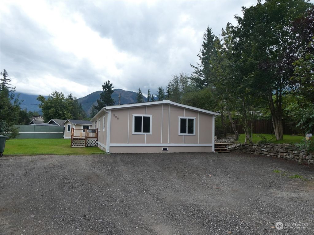 Photo of 508 Linda Avenue, Gold Bar, WA 98251 (MLS # 2155934)