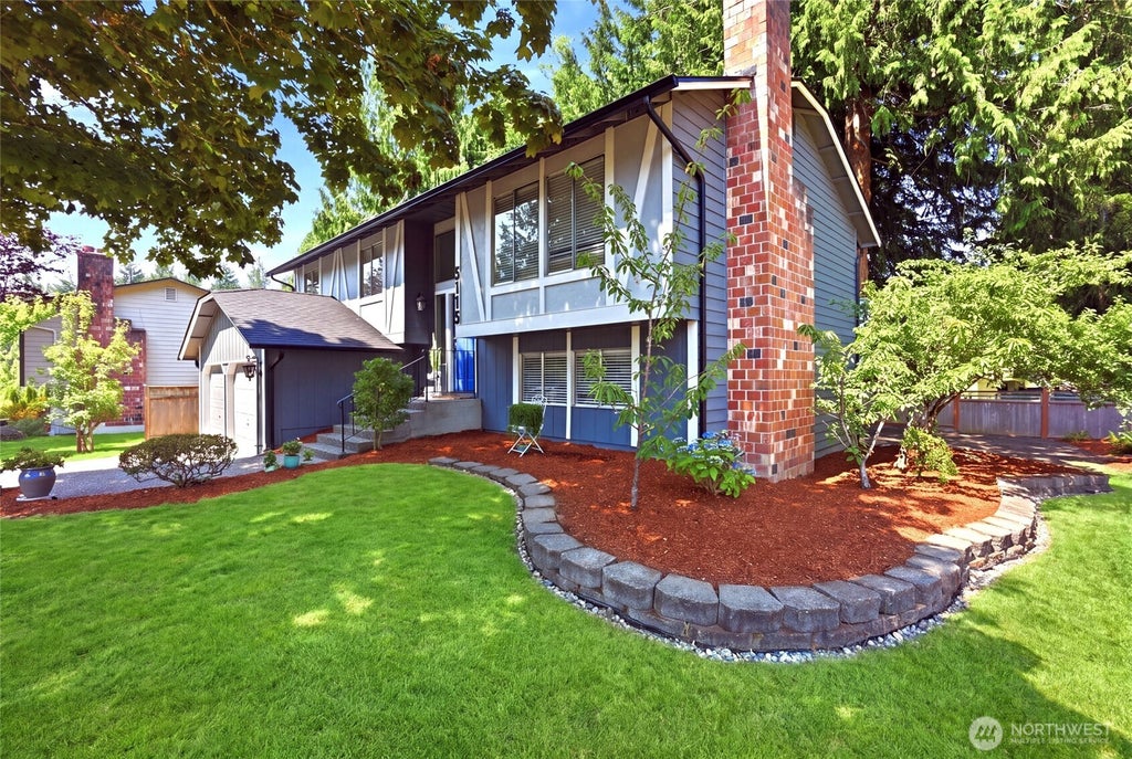 Photo of 5115 Monticello Drive, Edmonds, WA 98026 (MLS # 2566358)