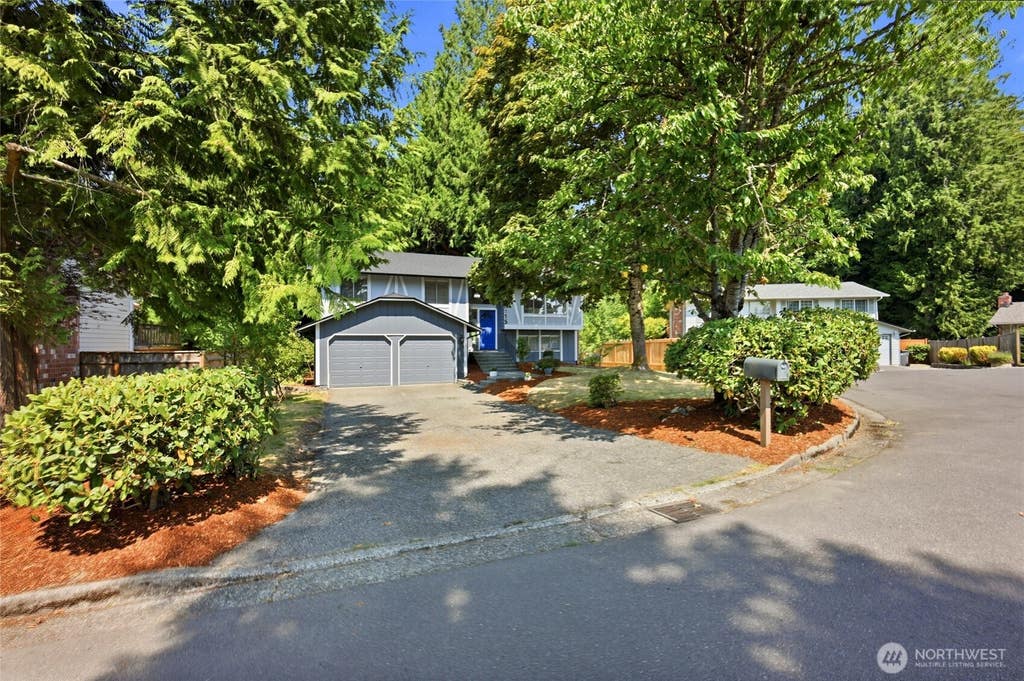 Photo of 5115 Monticello Drive, Edmonds, WA 98026 (MLS # 2566358)